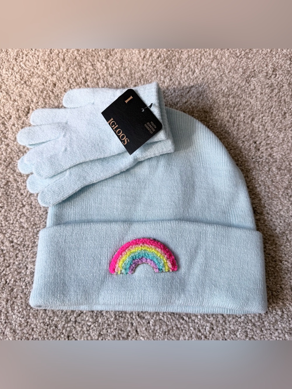 NWT Igloos youth knit beanie with matching gloves